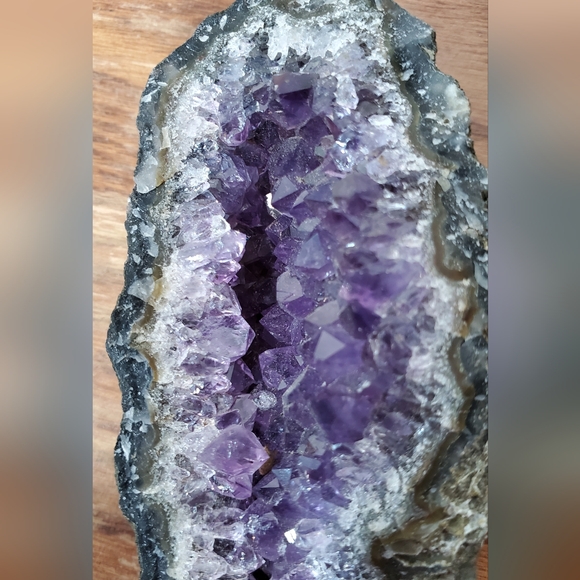 Amethyst Crystals Slice - Picture 5 of 15